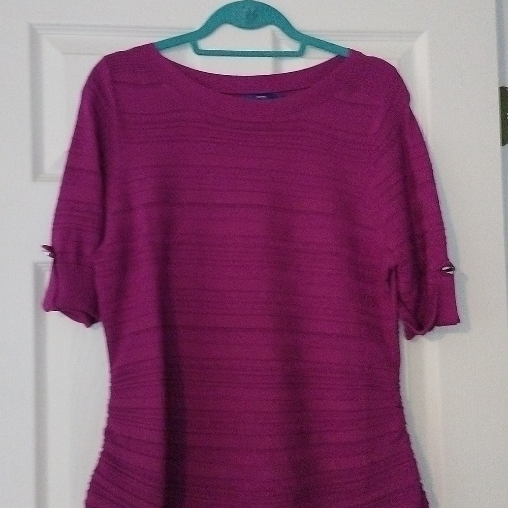 Light spring sweater - Picture 2 of 2